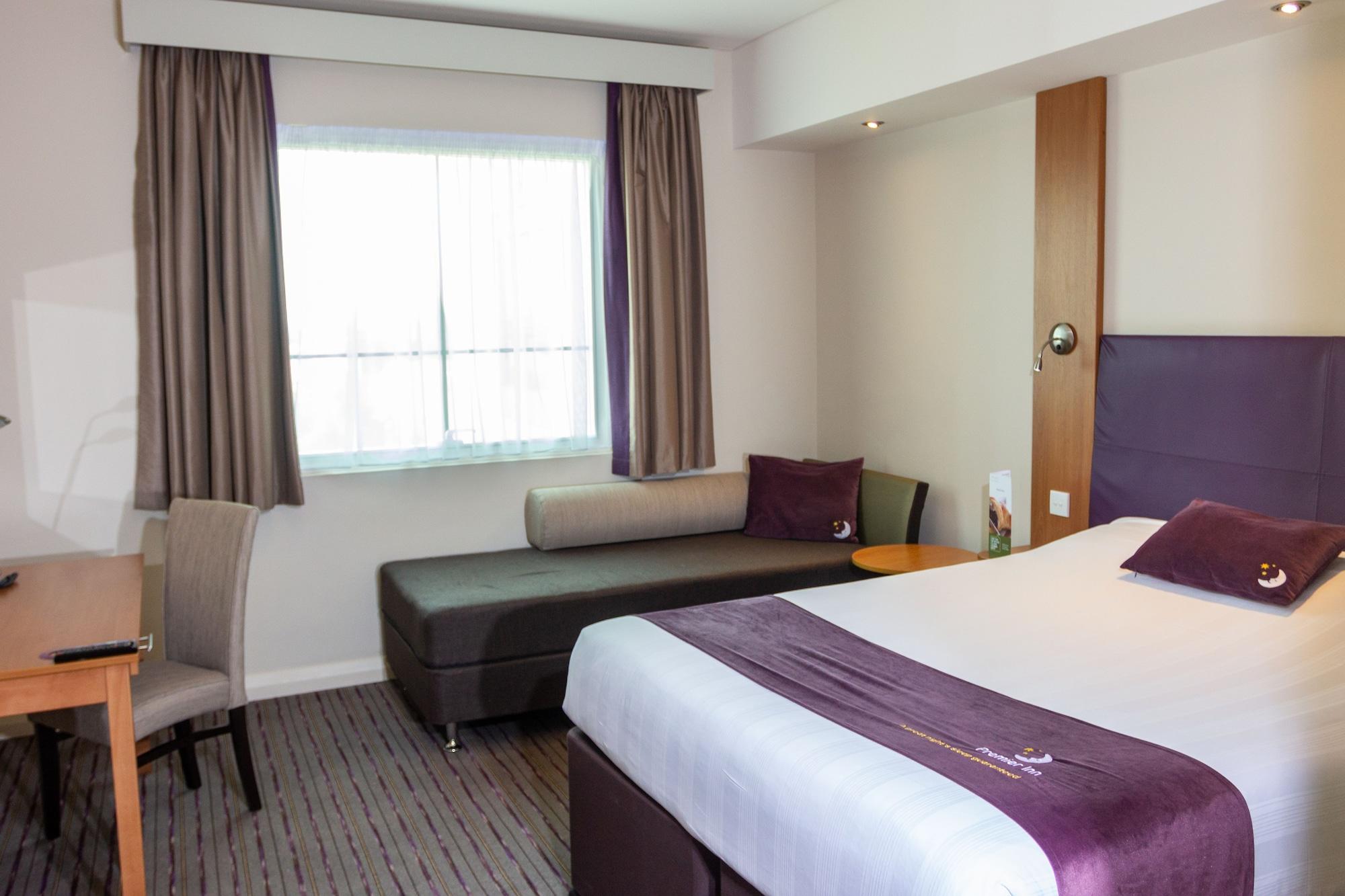 Premier Capital Centre Hotel