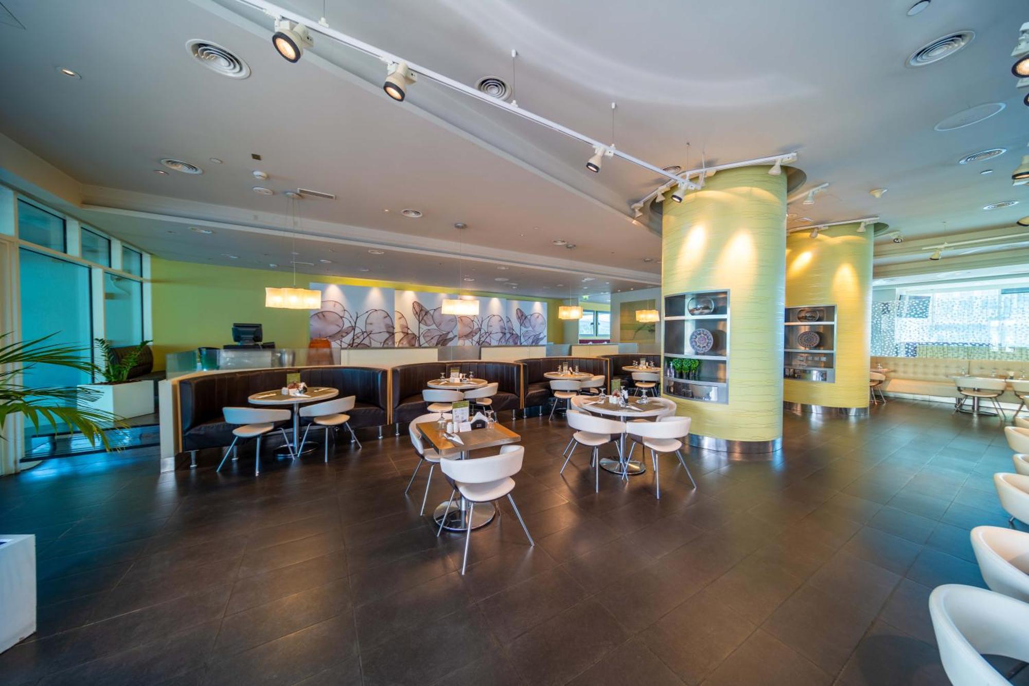 Premier Capital Centre Hotel 3*