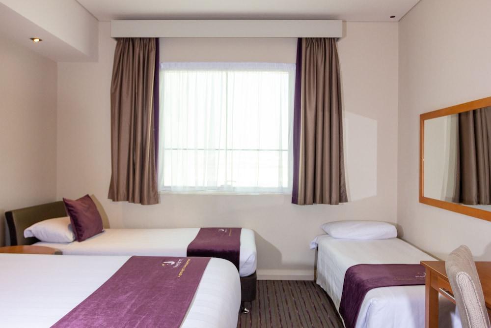 Premier Capital Centre Hotel